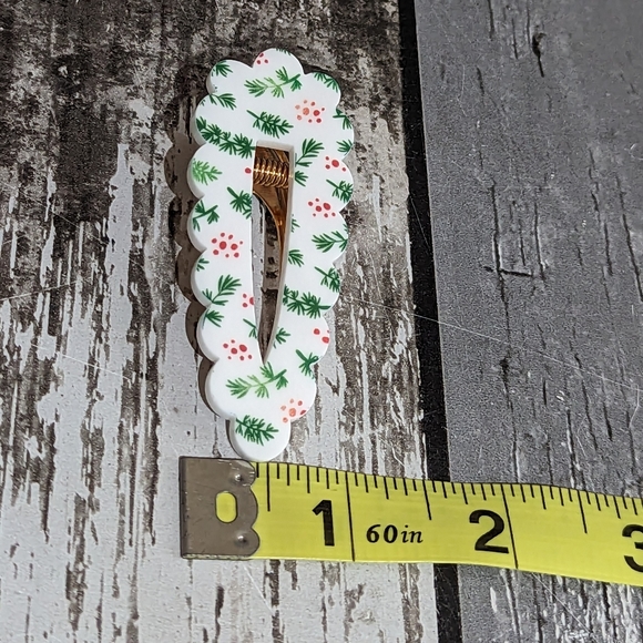 🎄Christmas Holly Acrylic Hair Barrette New! - Picture 4 of 5